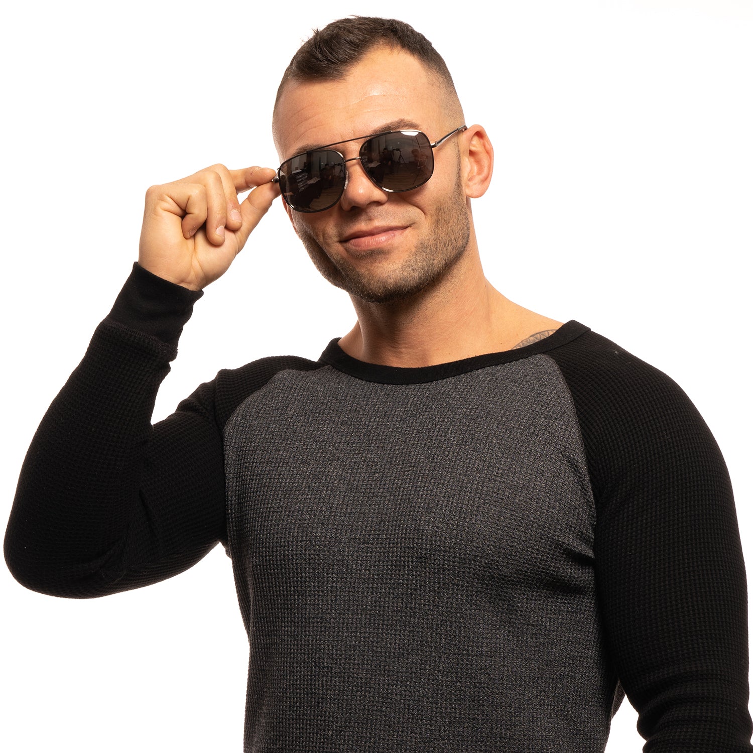 Guess Aviator sunglasses in Gunmetal with Metal frame, model Guess Sunglasses GF0207 6008C, from Burghley & Co – Luxury eyewear UK